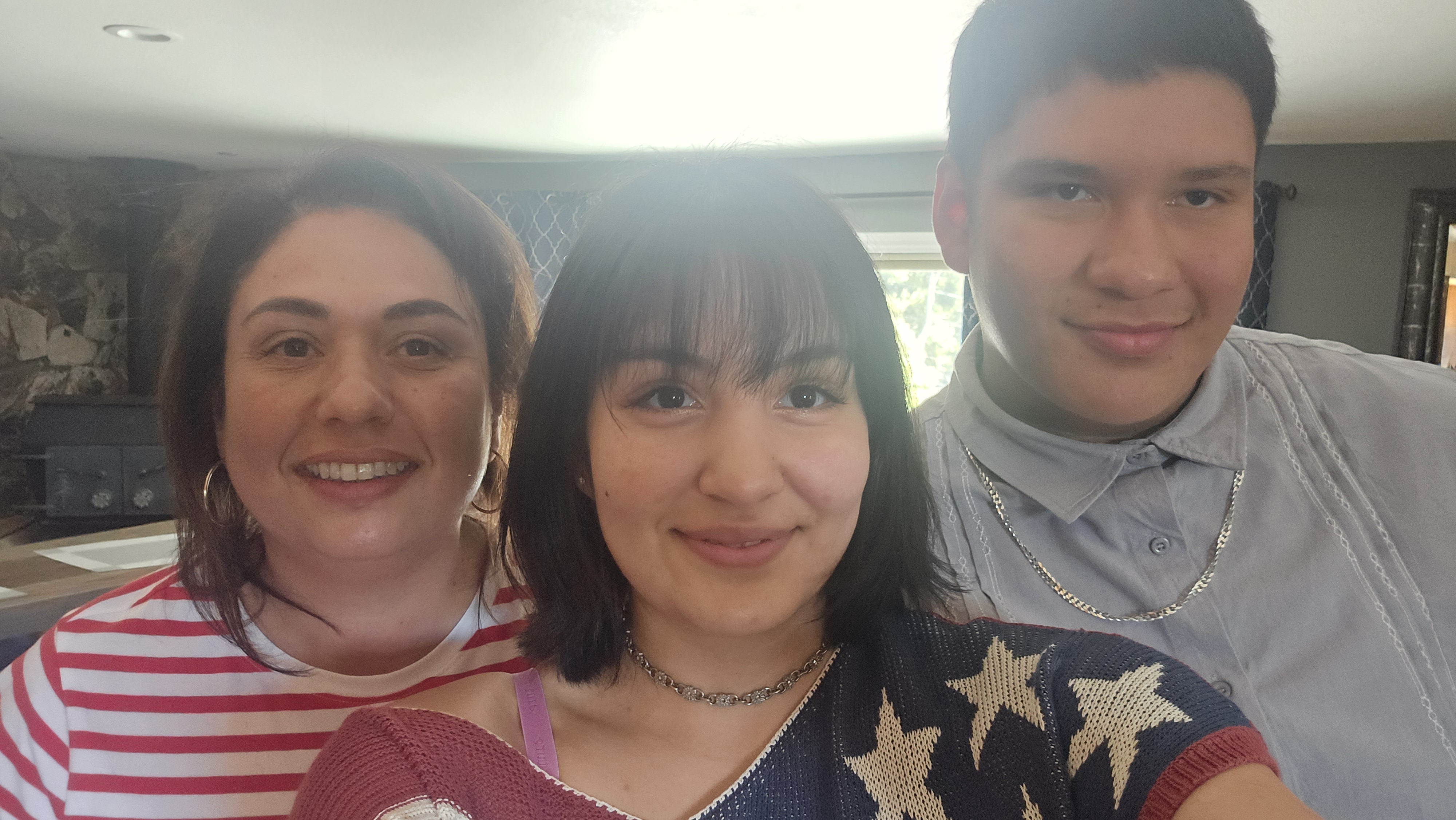 20250721-024328922-a9d3-33b7639b76ab_Lilla family.jpg